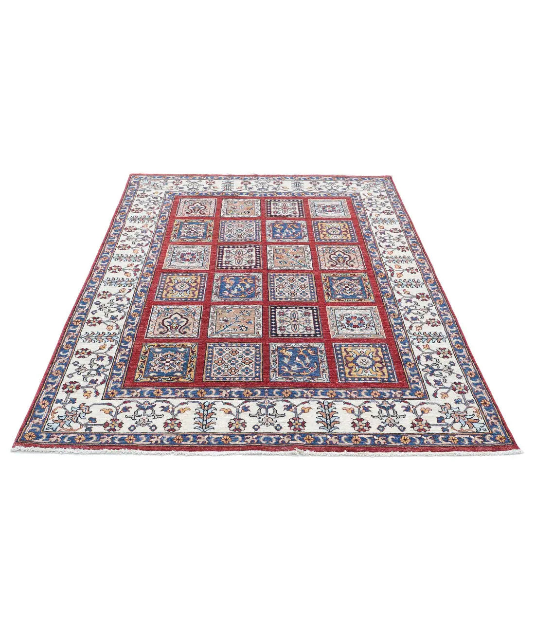 Hand Knotted Bakhtiari Wool Rug - 4'9'' x 6'8''