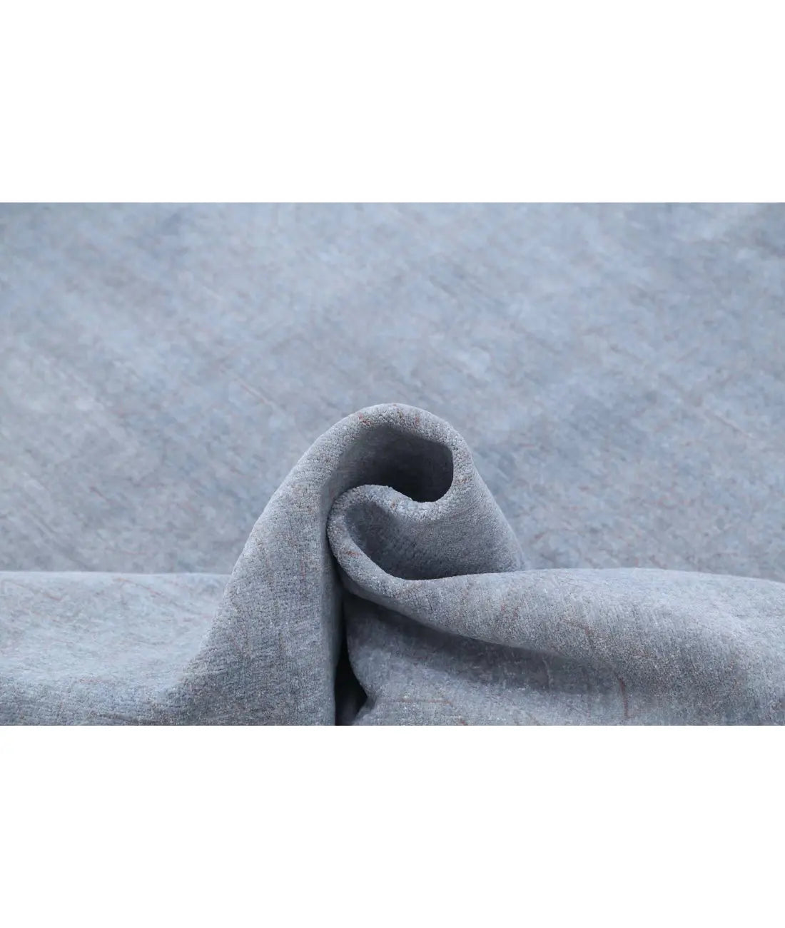 Tapis en laine fine surteinte nouée à la main - 7'11'' x 9'1''