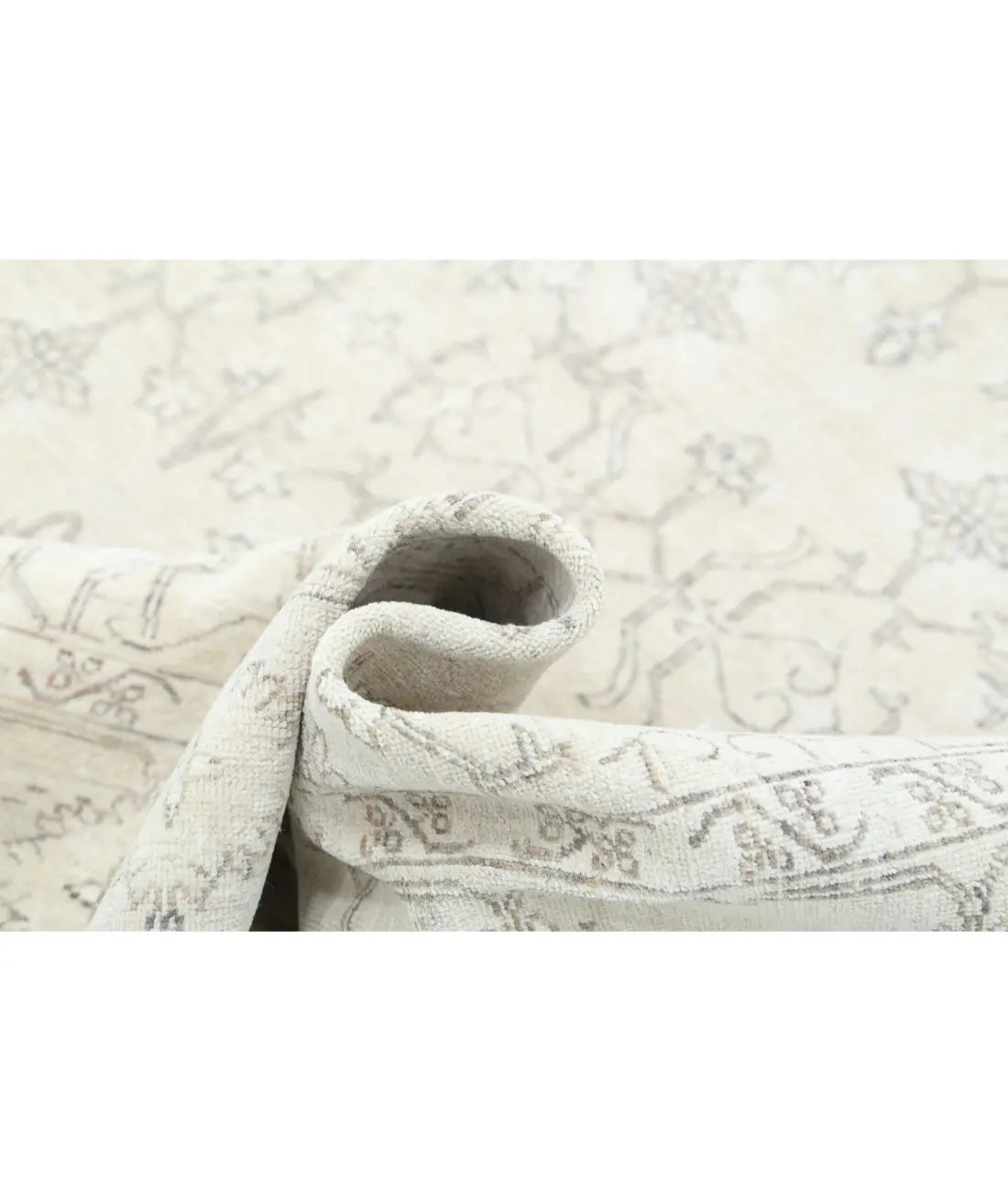 Hand Knotted Fine Serenity Wool Rug - 6'0'' x 7'9'' - Arteverk Rugs Area rug