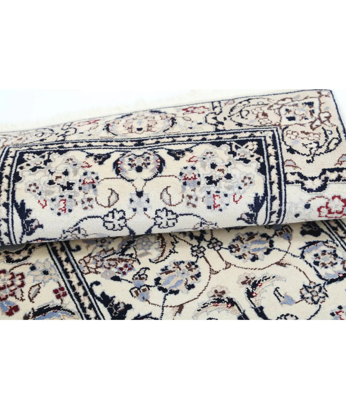 Hand Knotted Heritage Oriental  Nain Wool & Silk Rug - 2'0'' x 3'10''