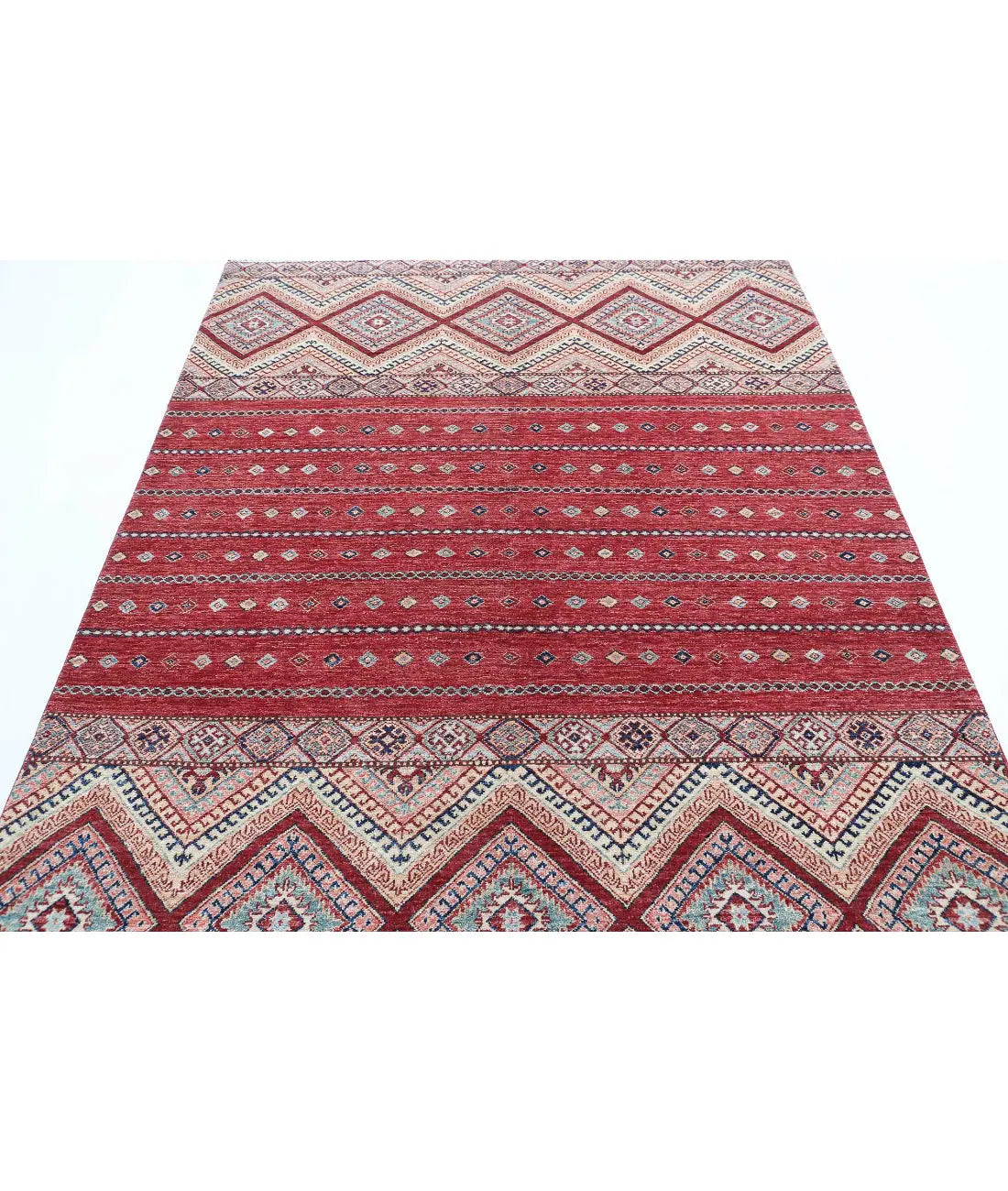 Hand Knotted Khurjeen Wool Rug - 5'6'' x 7'6''