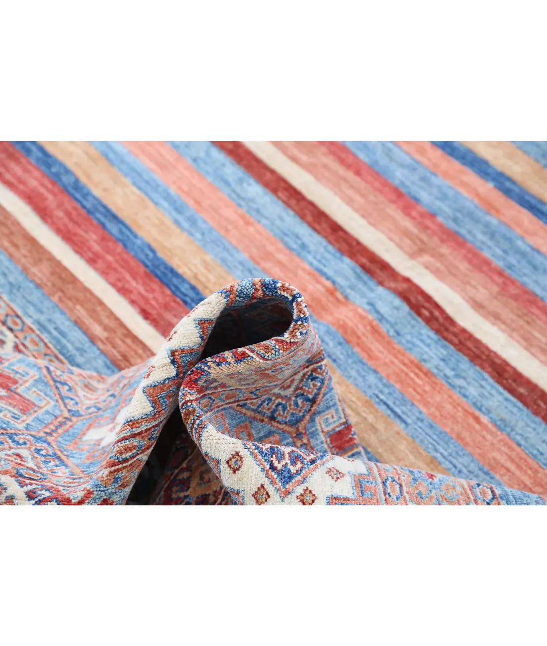 Hand Knotted Khurjeen Wool Rug - 5'6'' x 7'7''