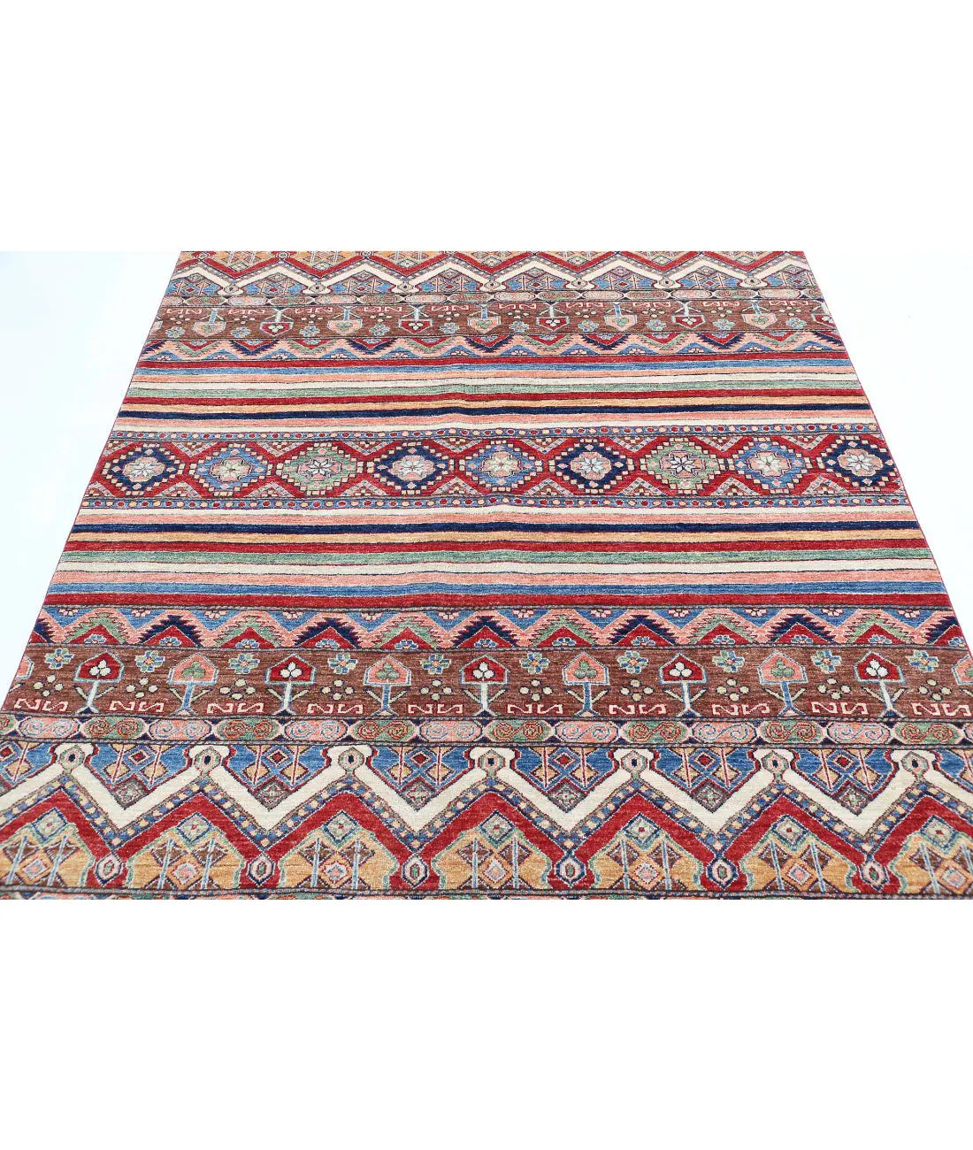 Hand Knotted Khurjeen Wool Rug - 5'7'' x 7'4''