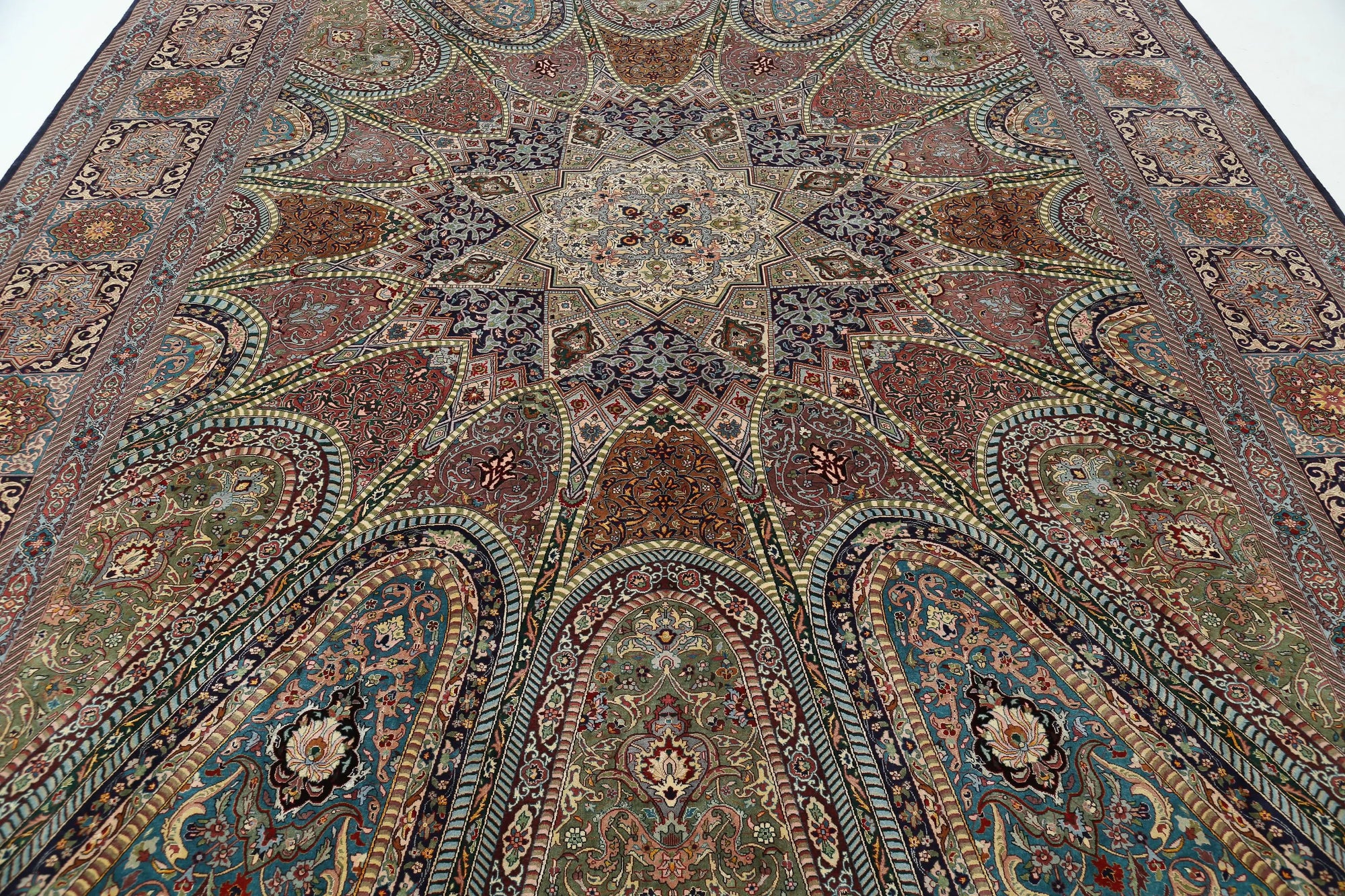 Hand Knotted Masterpiece Oriental Tabriz Fine Wool & Silk Rug - 9'8'' x 13'4''