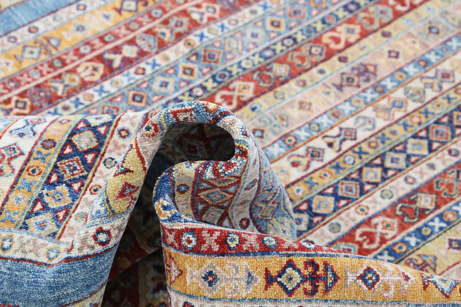 Hand Knotted Shaal Wool Rug - 4'11'' x 6'7''