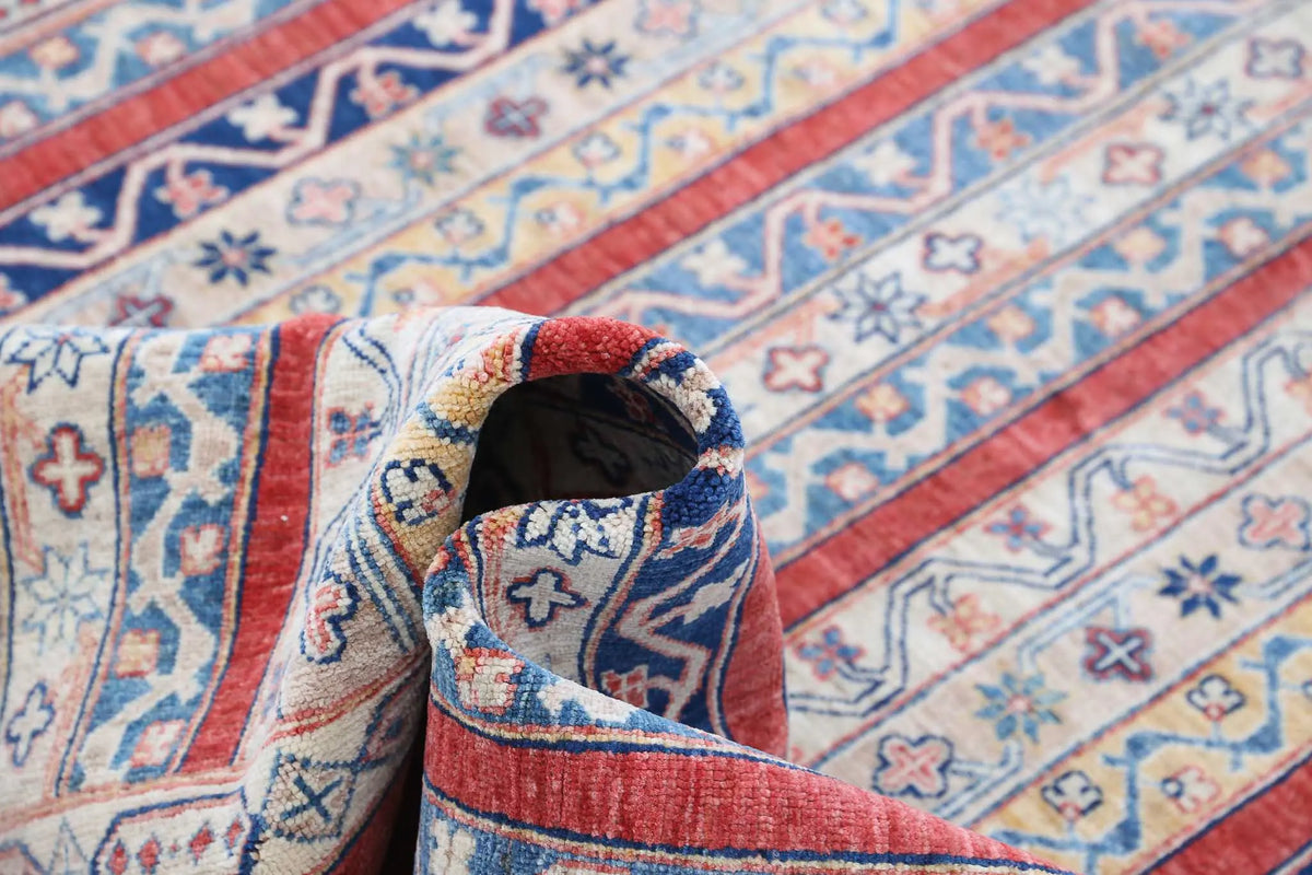 Hand Knotted Shaal Wool Rug - 4'9'' x 6'7''