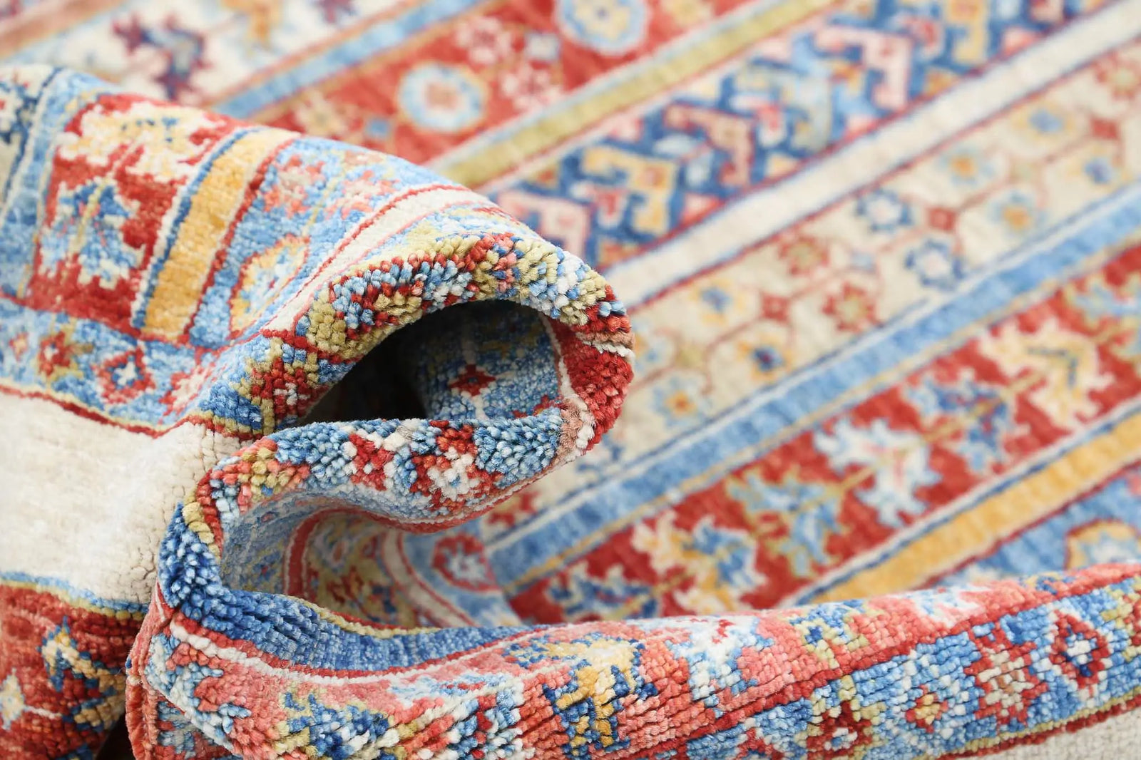 Hand Knotted Shaal Wool Rug - 5'8'' x 7'6''