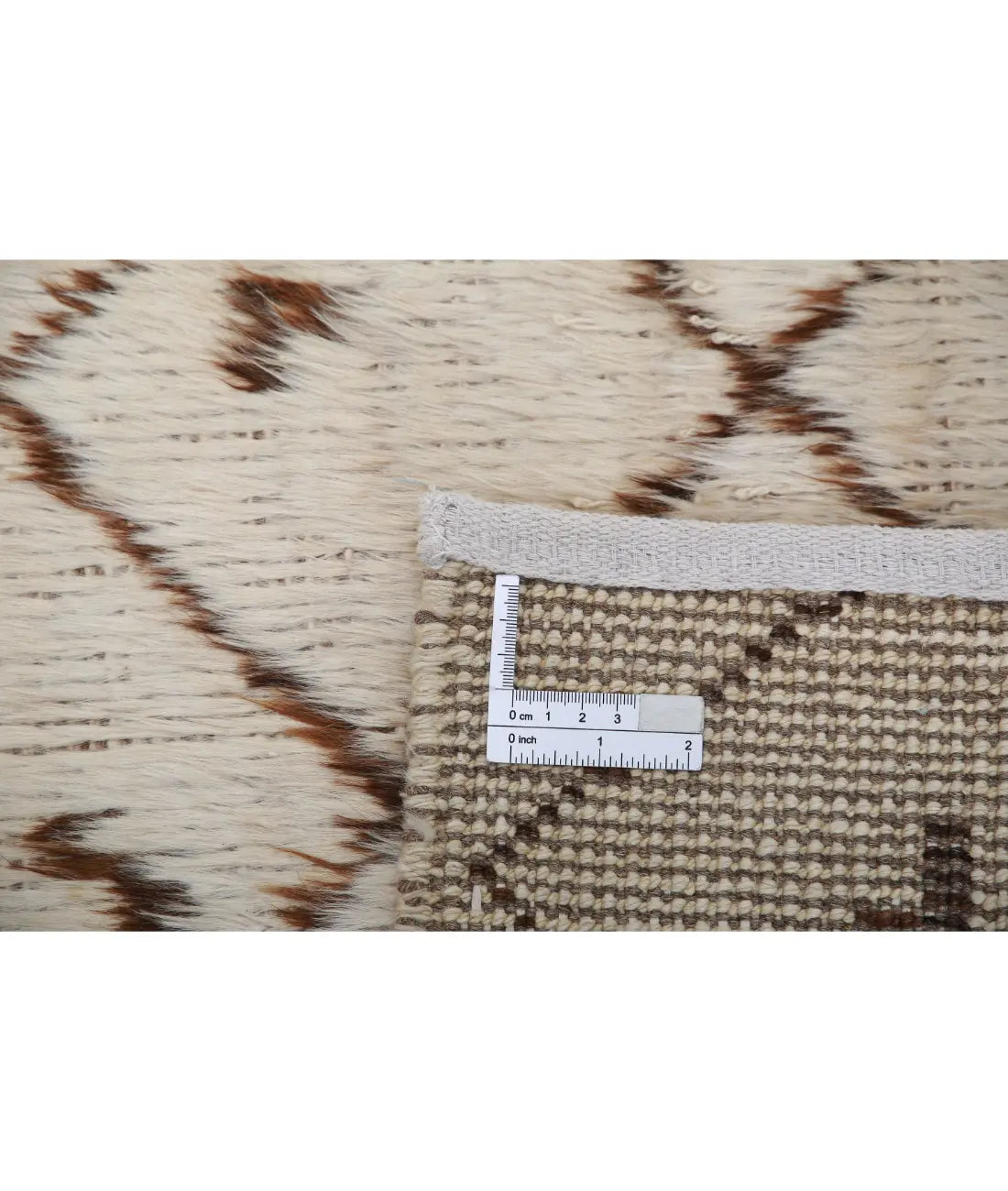 Hand Knotted Tribal Moroccan Wool Rug - 2'7'' x 2'10''