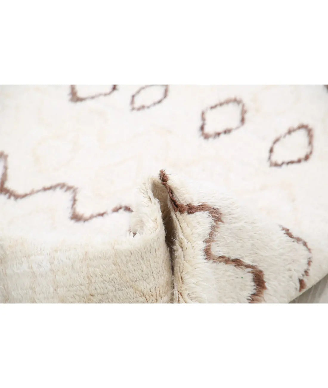 Hand Knotted Tribal Moroccan Wool Rug - 4'10'' x 7'7''