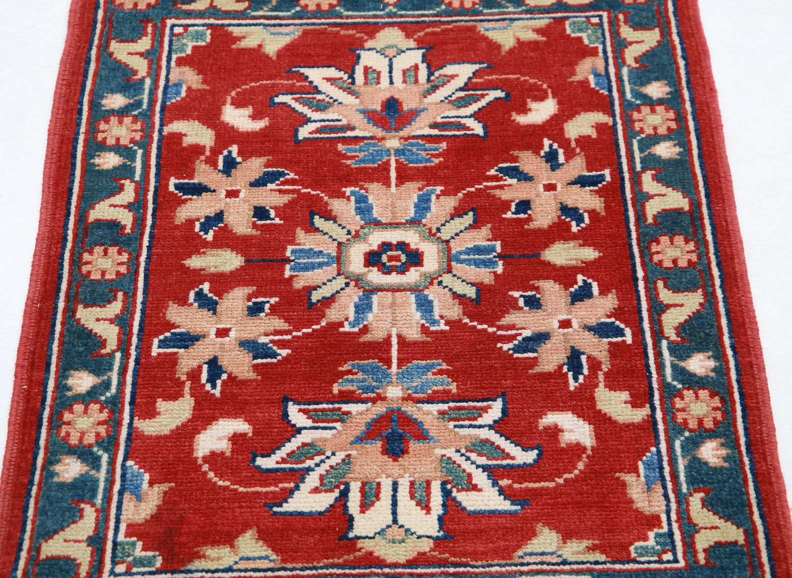 Tapis en laine Ziegler Farhan Gul noué à la main - 2'2'' x 2'11''