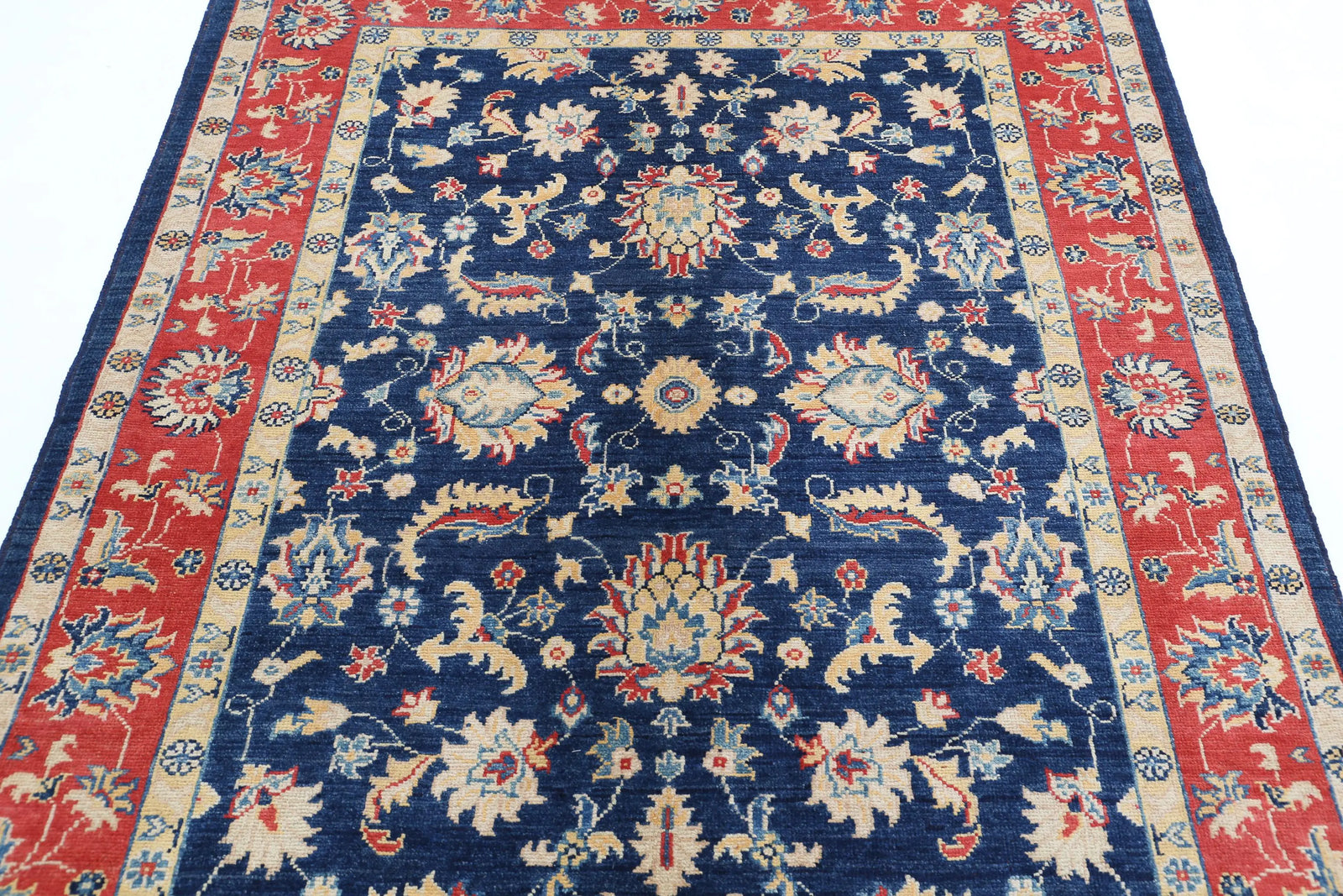 Tapis en laine Ziegler Farhan Gul noué à la main - 4'10'' x 6'4''
