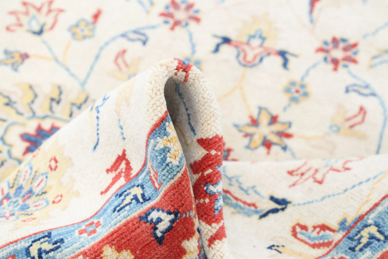 Hand Knotted Ziegler Farhan Gul Wool Rug - 4'10'' x 6'4''