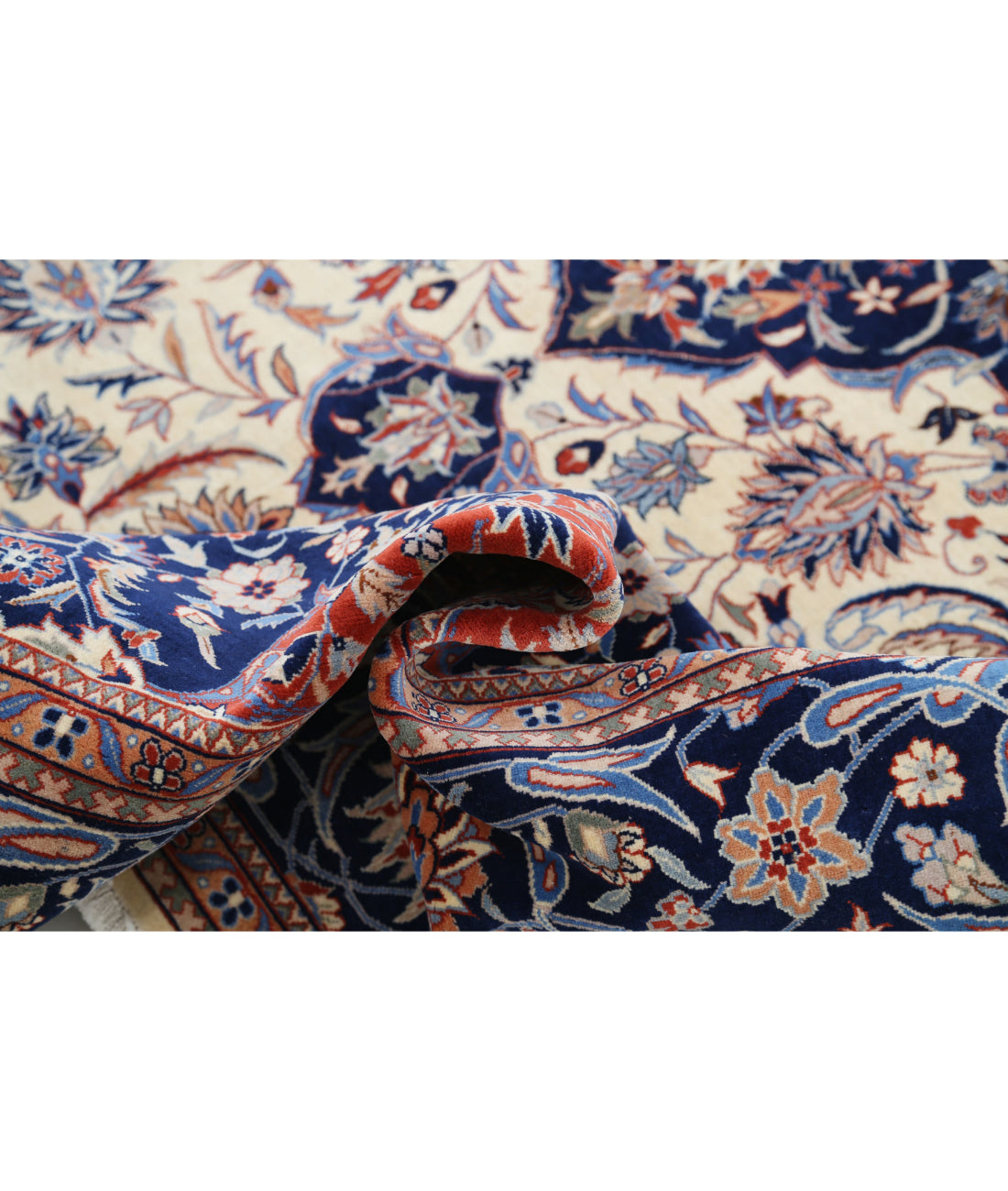 Hand Knotted Heritage Fine Persian Style Wool Rug - 6'0'' x 8'11'' 6'0'' x 8'11'' (180 X 268) / Ivory / Blue