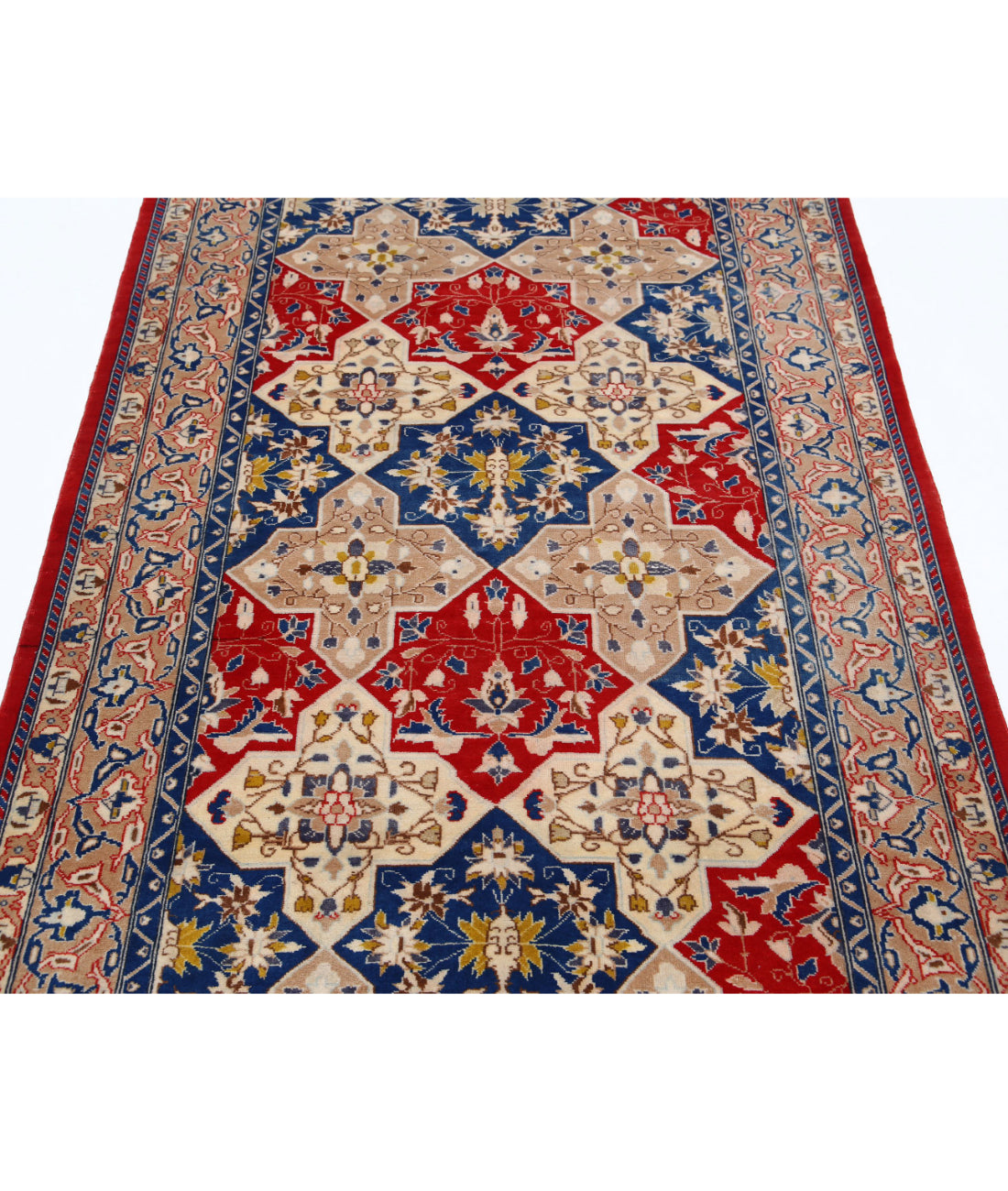 Hand Knotted Heritage Fine Persian Style Wool Rug - 3'10'' x 9'4'' 3'10'' x 9'4'' (115 X 280) / Red / Taupe