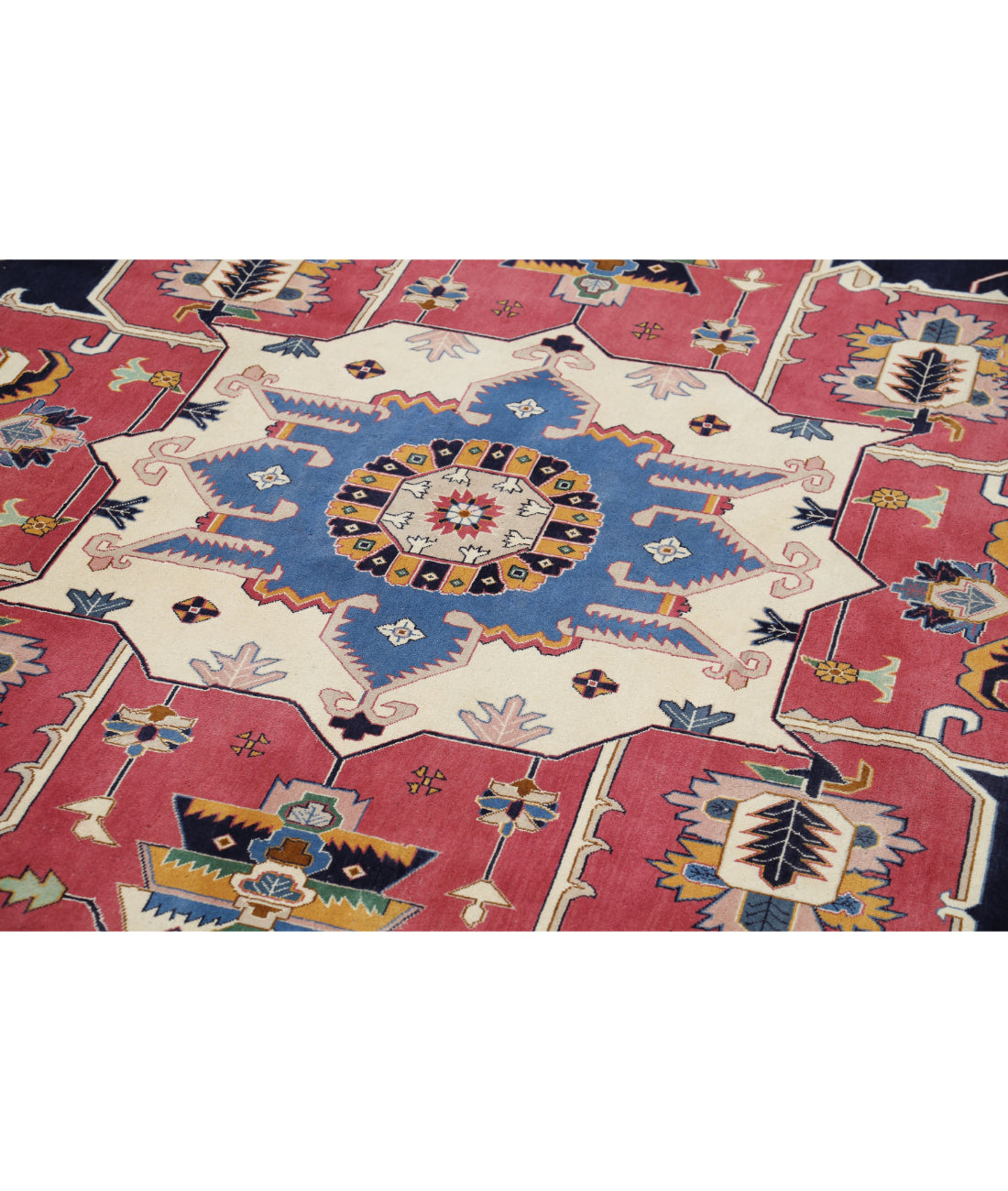 Hand Knotted Heriz Fine Persian Style Wool Rug - 9'11'' x 14'6'' 9'11'' x 14'6'' (298 X 435) / Blue / Pink
