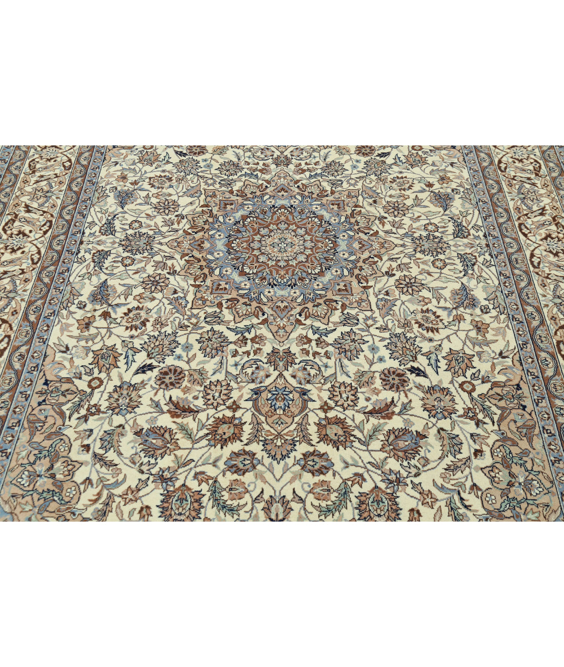 Hand Knotted Heritage Fine Persian Style Wool Rug - 5'11'' x 9'0'' 5'11'' x 9'0'' (178 X 270) / Ivory / Ivory