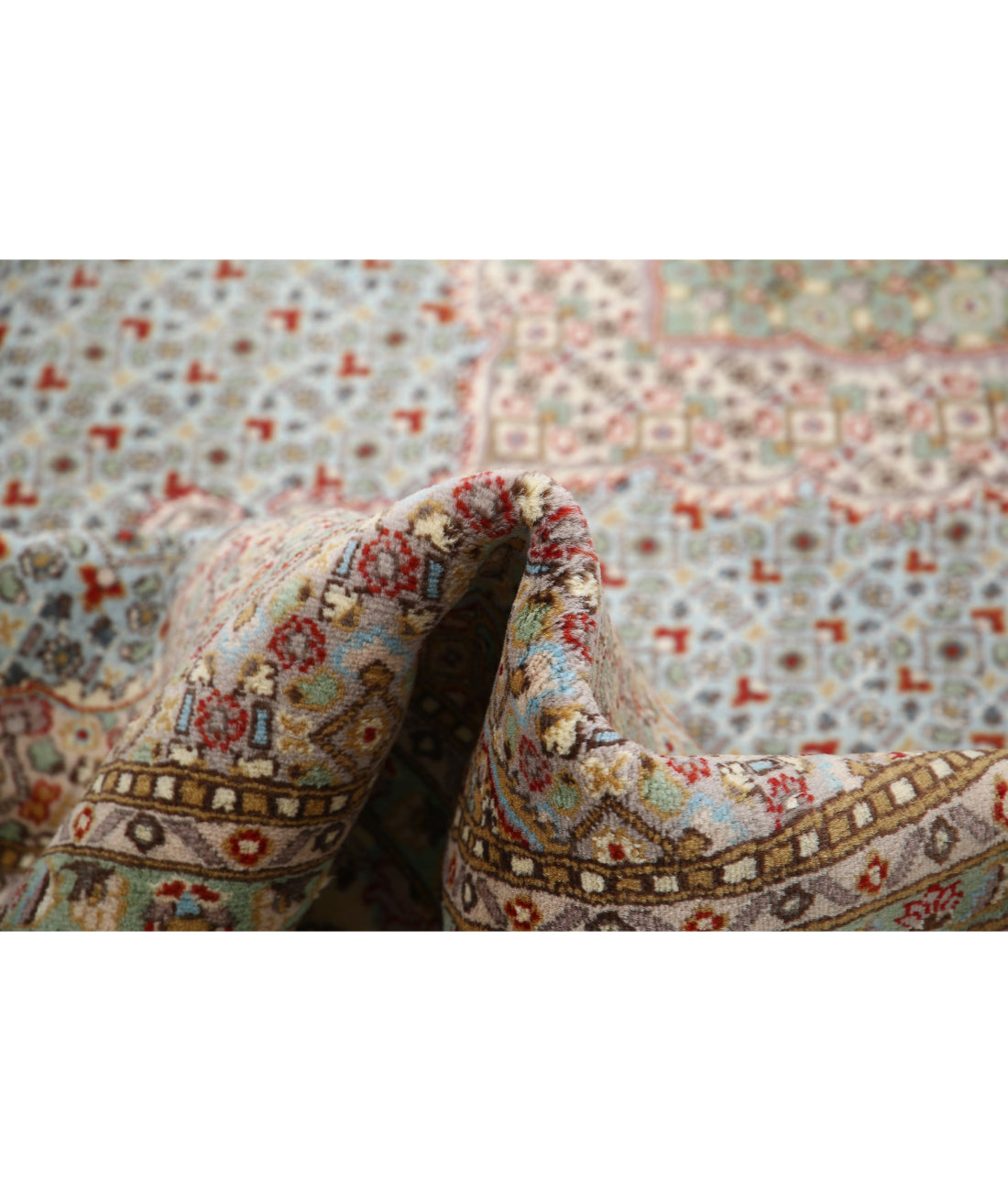 Hand Knotted Heritage Persian Style Tabriz Mahi Wool Rug - 6'1'' x 9'0'' 6'1'' x 9'0'' (183 X 270) / Blue / Ivory