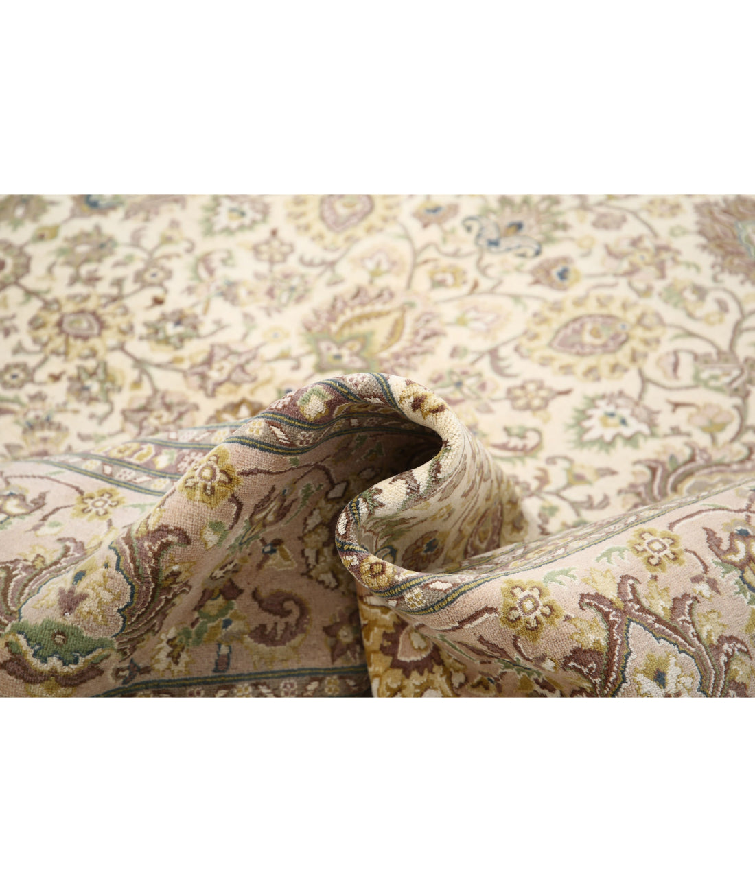 Hand Knotted Heritage Persian Style Wool Rug - 8'1'' x 10'1'' 8'1'' x 10'1'' (243 X 303) / Beige / Taupe