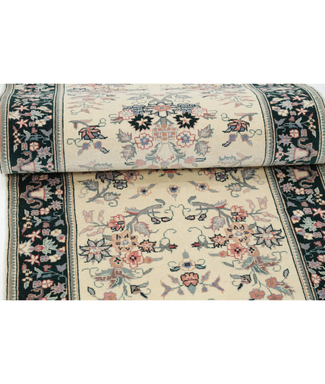 Hand Knotted Heritage Persian Style Wool Rug - 2'6'' x 13'7'' 2'6'' x 13'7'' (75 X 408) / Ivory / Green