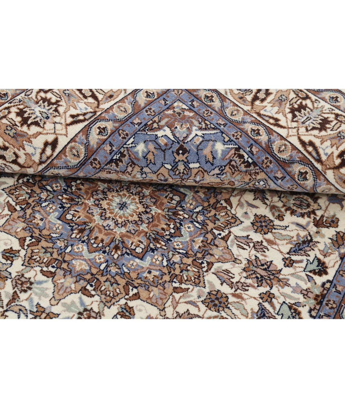 Hand Knotted Heritage Persian Style Wool Rug - 4'0'' x 5'11'' 4'0'' x 5'11'' (120 X 178) / Ivory / Taupe