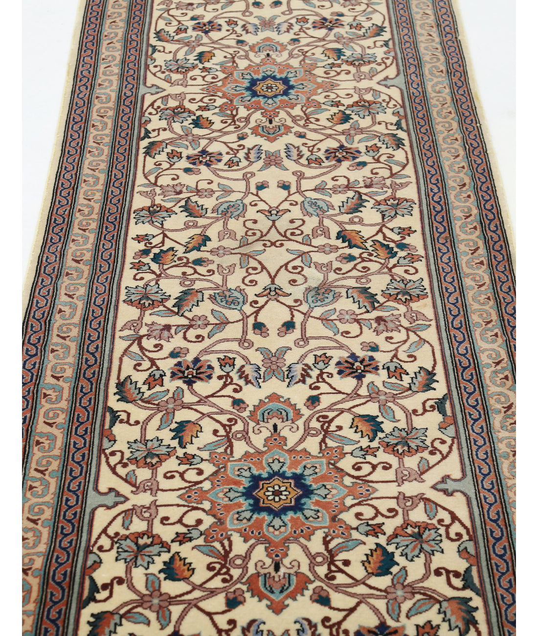 Hand Knotted Heritage Persian Style Wool Rug - 2'6'' x 19'10'' 2'6'' x 19'10'' (75 X 595) / Beige / Green
