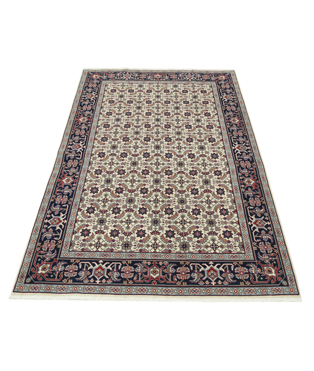 Hand Knotted Heritage Persian Style Wool Rug - 4'0'' x 6'1'' 4'0'' x 6'1'' (120 X 183) / Ivory / Blue