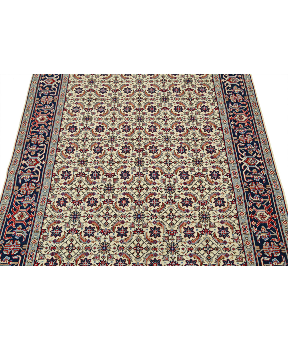 Hand Knotted Heritage Persian Style Wool Rug - 4'0'' x 6'1'' 4'0'' x 6'1'' (120 X 183) / Ivory / Blue