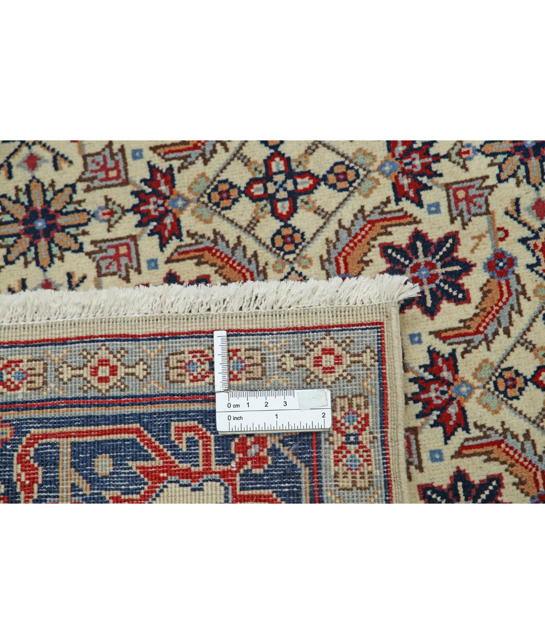 Hand Knotted Heritage Oriental  Wool Rug - 4'0'' x 6'1''