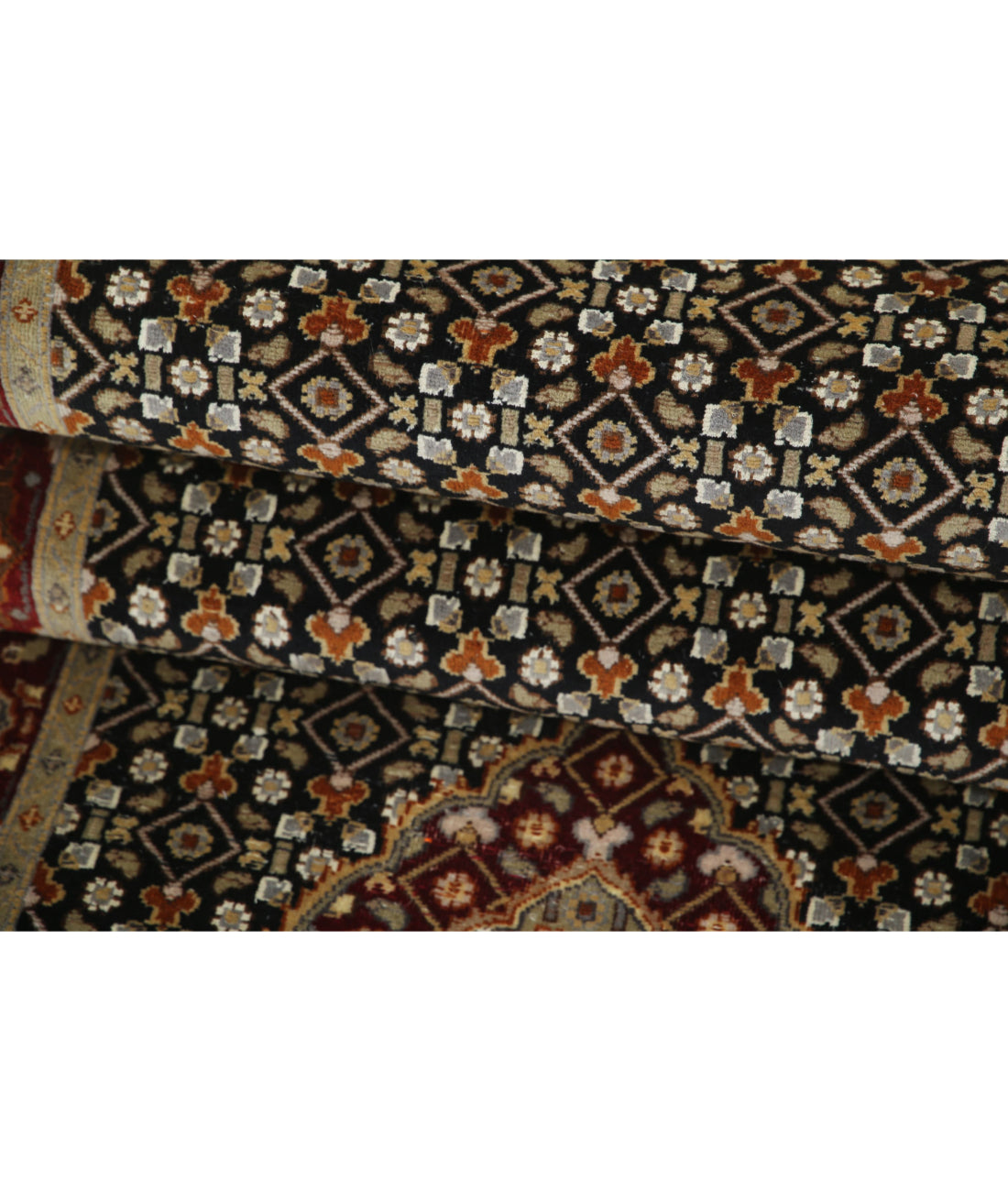 Hand Knotted Heritage Persian Style Tabriz Mahi Wool & Silk Rug - 2'6'' x 12'2'' 2'6'' x 12'2'' (75 X 365) / Black / Red