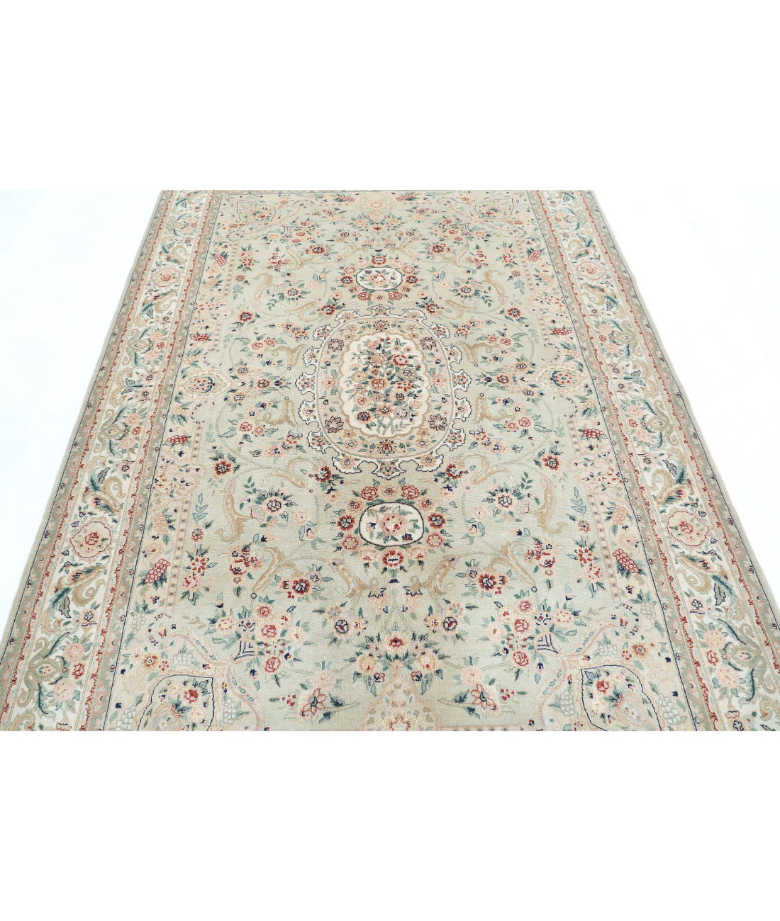 Hand Knotted Heritage Persian Style Wool Rug - 5'10'' x 8'9'' 5'10'' x 8'9'' (175 X 263) / Green / Ivory