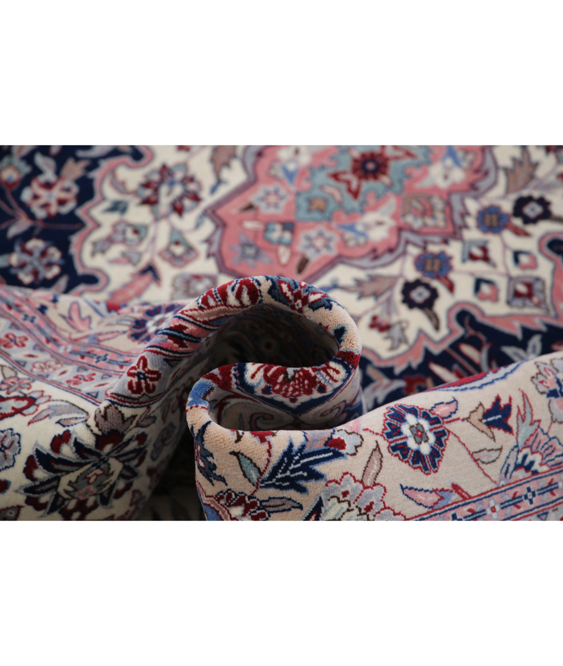 Hand Knotted Heritage Fine Persian Style Wool Rug - 7'0'' x 7'2'' 7'0'' x 7'2'' (210 X 215) / Blue / Ivory