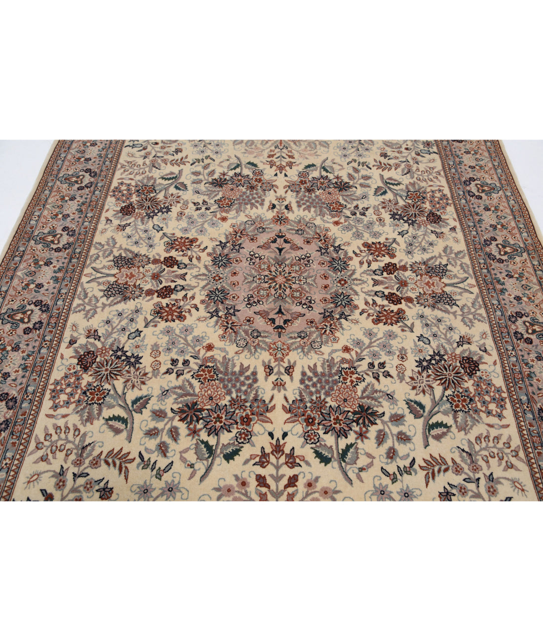 Hand Knotted Heritage Fine Persian Style Wool Rug - 6'1'' x 9'2'' 6'1'' x 9'2'' (183 X 275) / Ivory / Grey