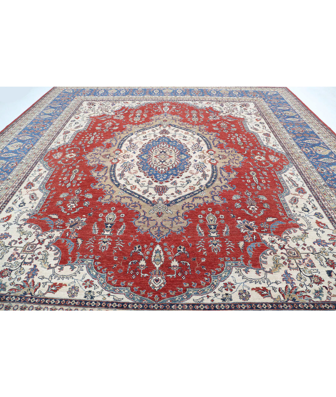 Hand Knotted Heriz Wool Rug - 14'2'' x 15'2'' 14'2'' x 15'2'' (425 X 455) / Red / Blue