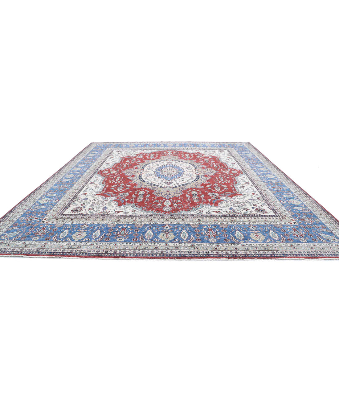 Hand Knotted Heriz Wool Rug - 14'0'' x 15'7'' 14'0'' x 15'7'' (420 X 468) / Red / Blue