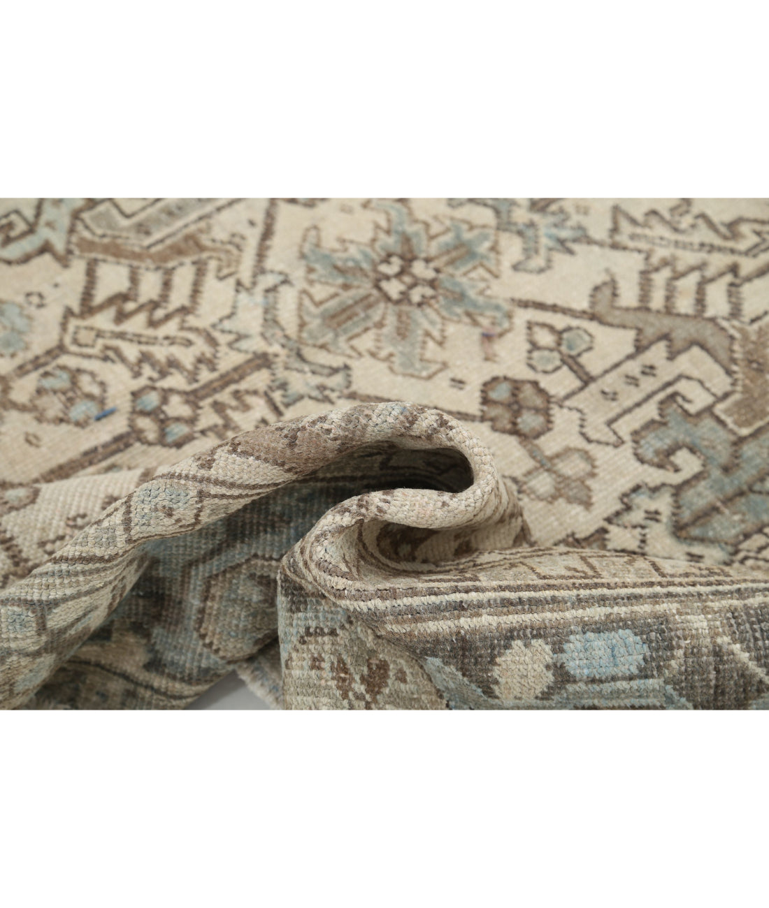 Hand Knotted Antique Persian Heriz Wool Rug - 6'10'' x 8'4'' 6'10'' x 8'4'' (205 X 250) / Ivory / Grey