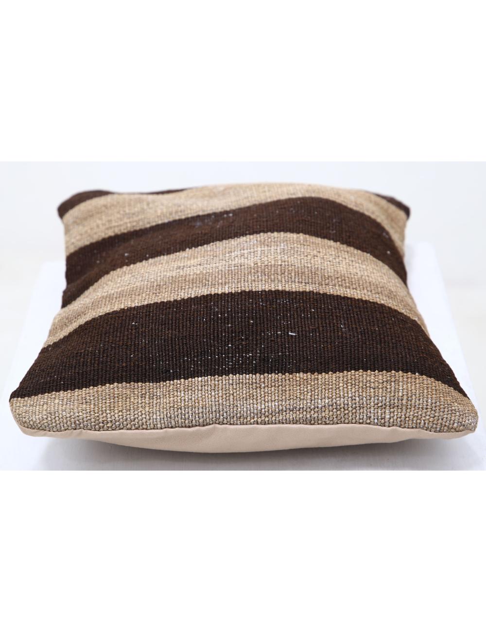 Hand Woven Tribal Multi Color Geometric Wool Pillow - 1'0'' x 1'5'' Arteverk Arteverk Rugs