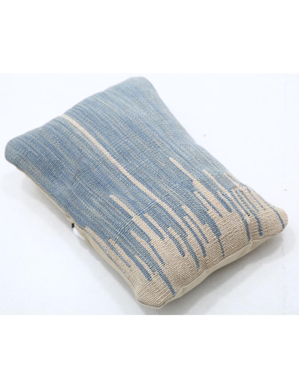 Hand Woven Tribal Multi Color Geometric Wool Pillow - 1'0'' x 1'5'' Arteverk Arteverk Rugs