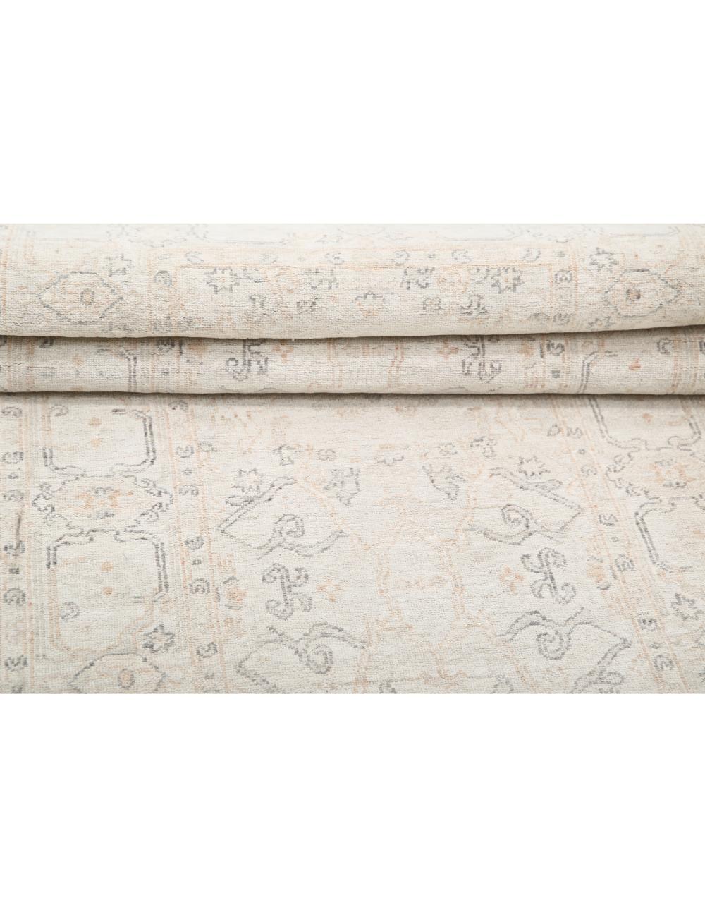 Hand Knotted Serenity Wool Rug - 2'11'' x 7'11'' Arteverk Arteverk Rugs