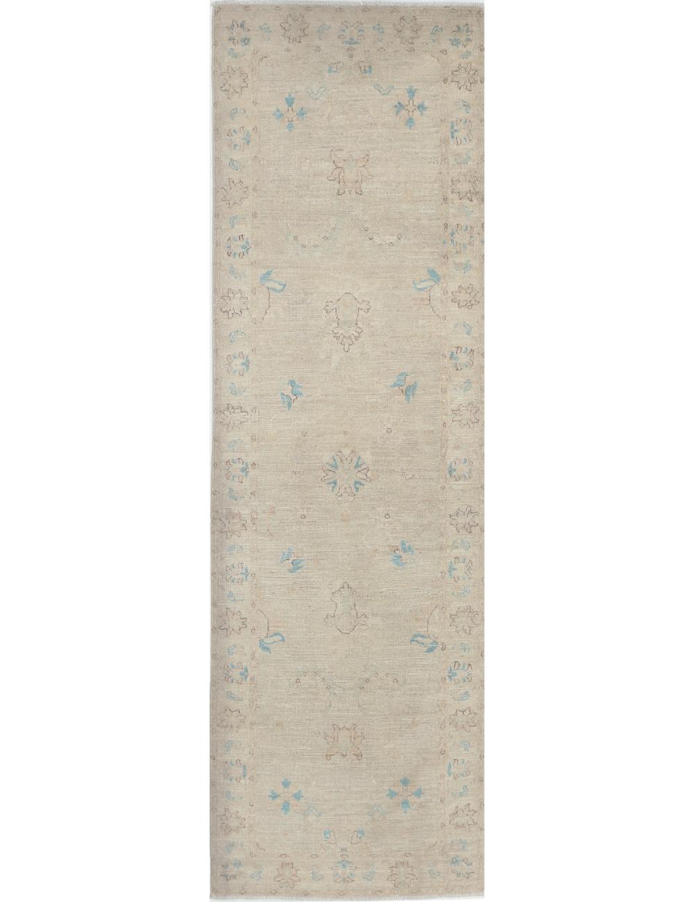 Hand Knotted Serenity Wool Rug - 2&#39;6&#39;&#39; x 8&#39;5&#39;&#39;