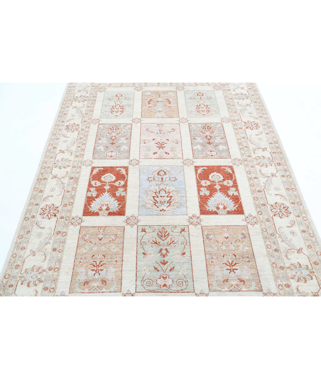 Hand Knotted Serenity Wool Rug - 5'6'' x 7'7'' 5'6'' x 7'7'' (165 X 228) / Ivory / Red