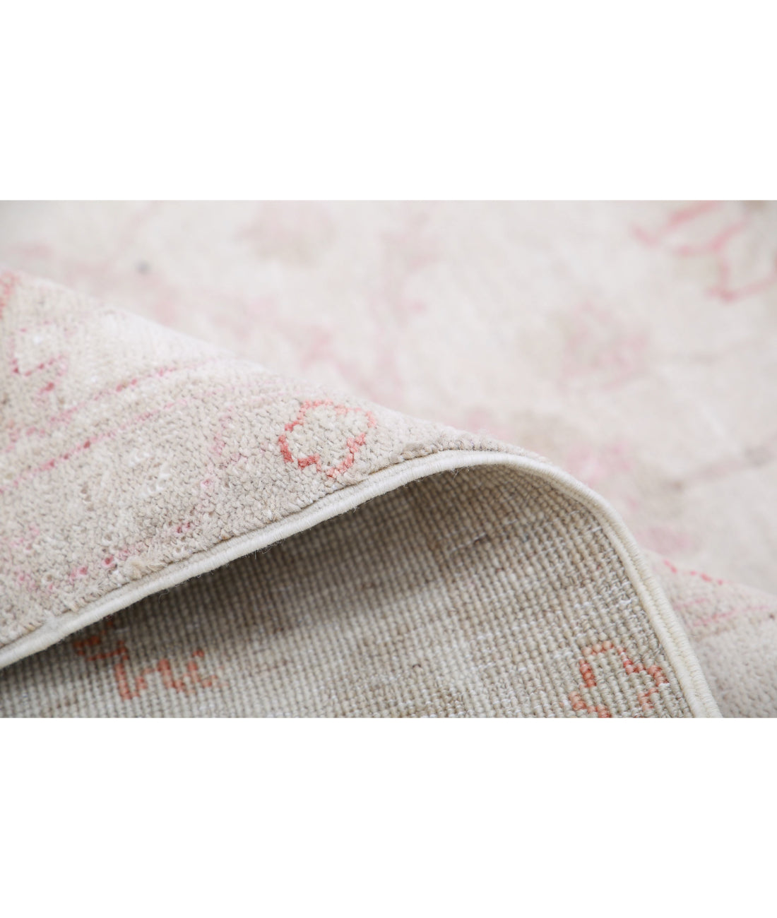 Hand Knotted Serenity Wool Rug - 5'4'' x 7'7''