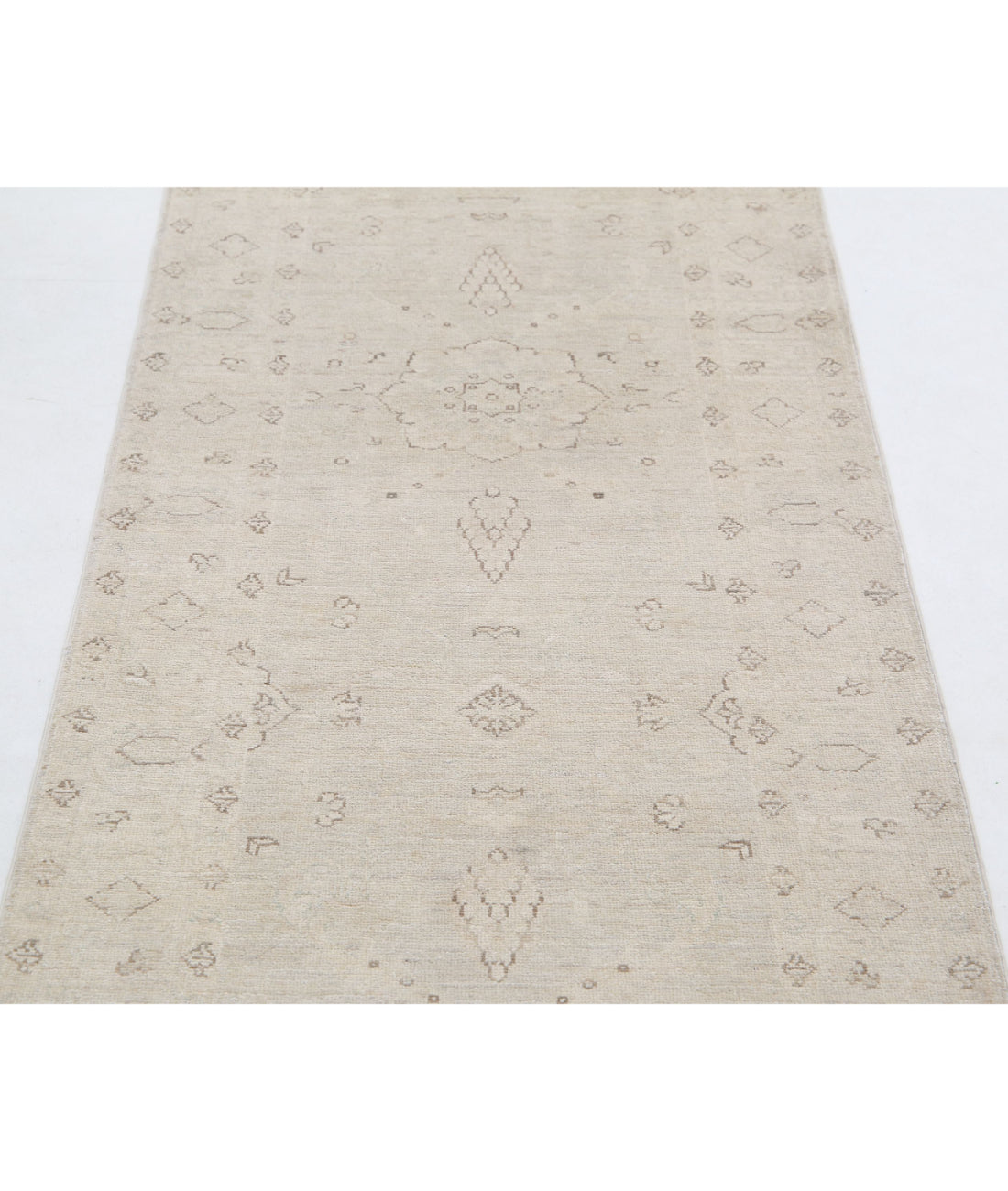 Hand Knotted Serenity Wool Rug - 2'7'' x 10'7'' 2'7'' x 10'7'' (78 X 318) / Ivory / Brown