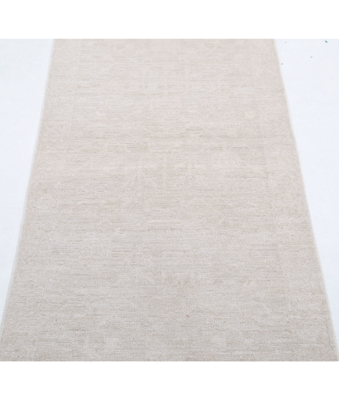 Hand Knotted Serenity Wool Rug - 2'6'' x 9'8'' 2'6'' x 9'8'' (75 X 290) / Ivory / N/A