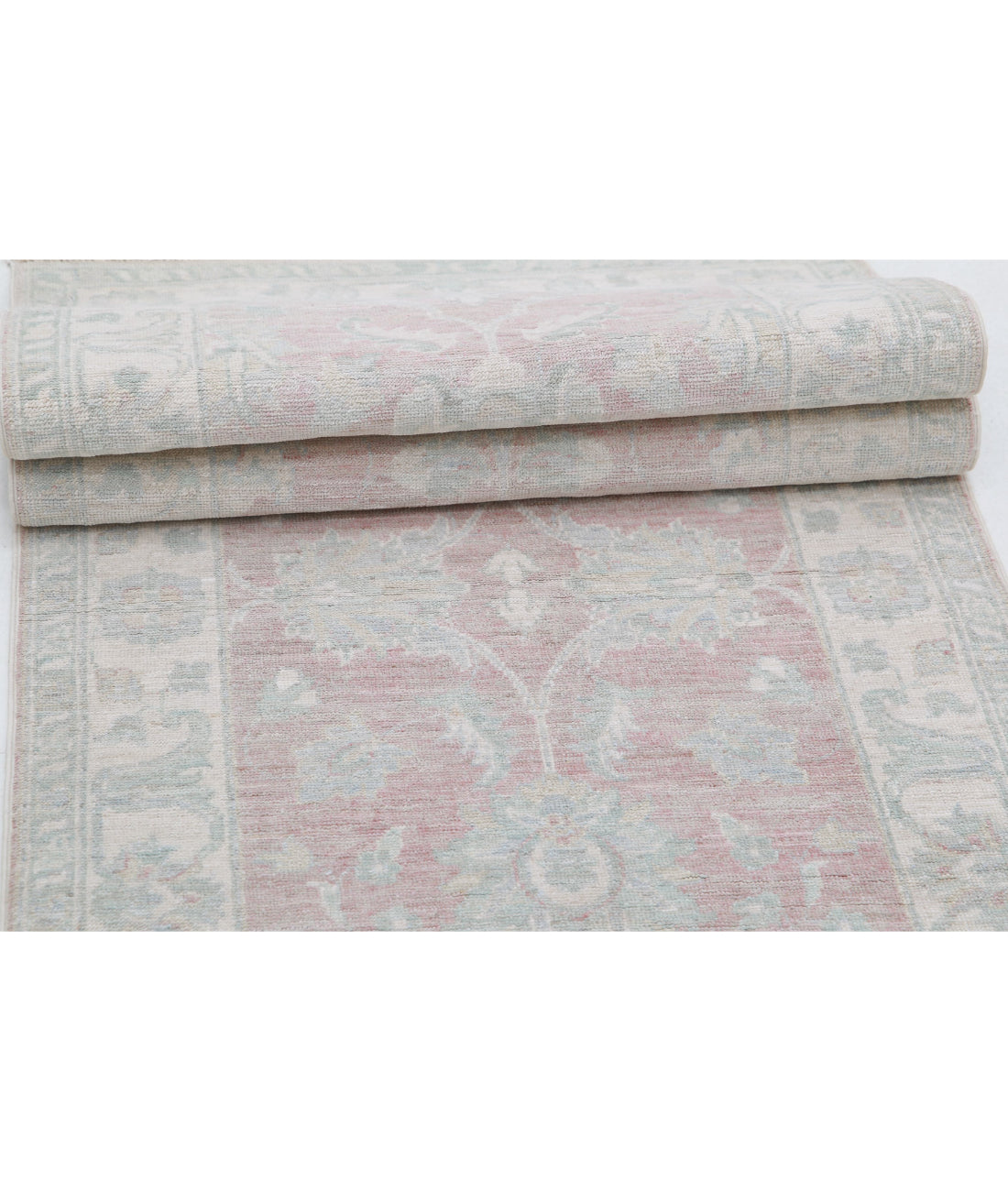 Hand Knotted Serenity Wool Rug - 2'6'' x 8'5'' 2'6'' x 8'5'' (75 X 253) / Pink / Ivory