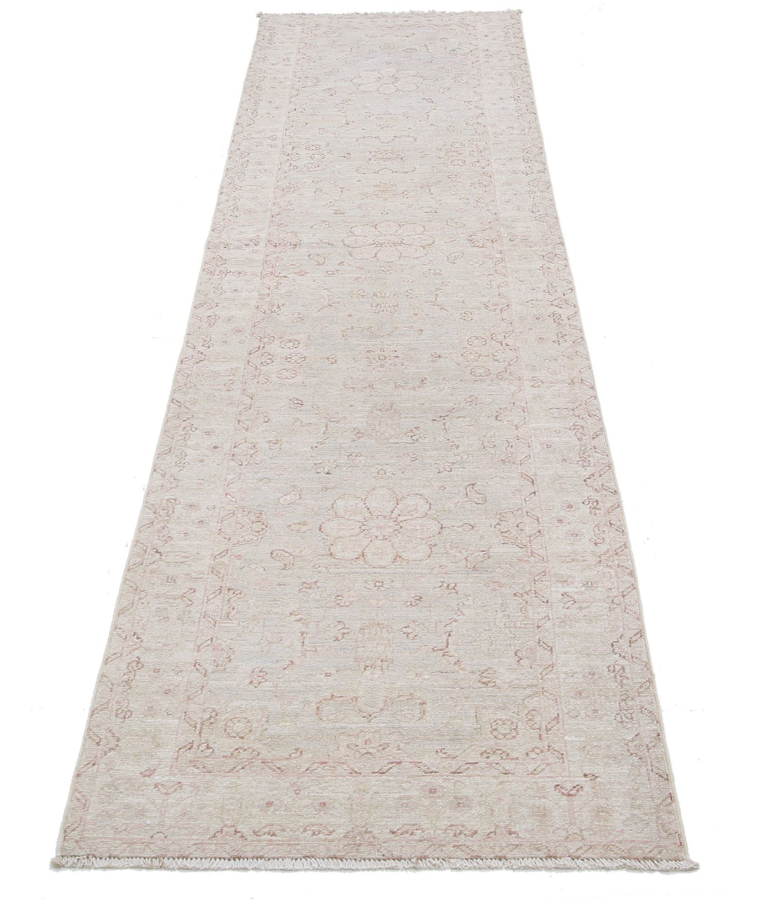Hand Knotted Serenity Wool Rug - 2'6'' x 10'1'' 2'6'' x 10'1'' (75 X 303) / Grey / Ivory