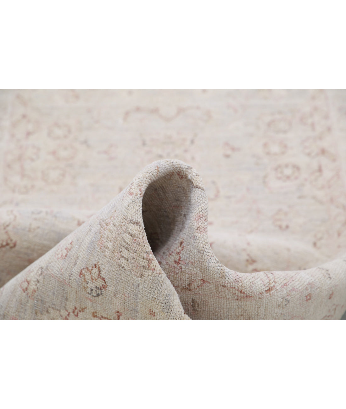 Hand Knotted Serenity Wool Rug - 2'6'' x 10'1'' 2'6'' x 10'1'' (75 X 303) / Grey / Ivory