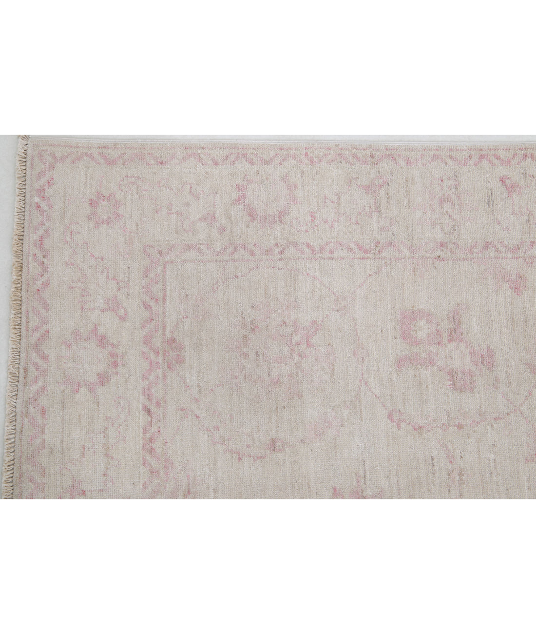 Hand Knotted Serenity Wool Rug - 3'10'' x 5'9'' 3'10'' x 5'9'' (115 X 173) / Ivory / Pink