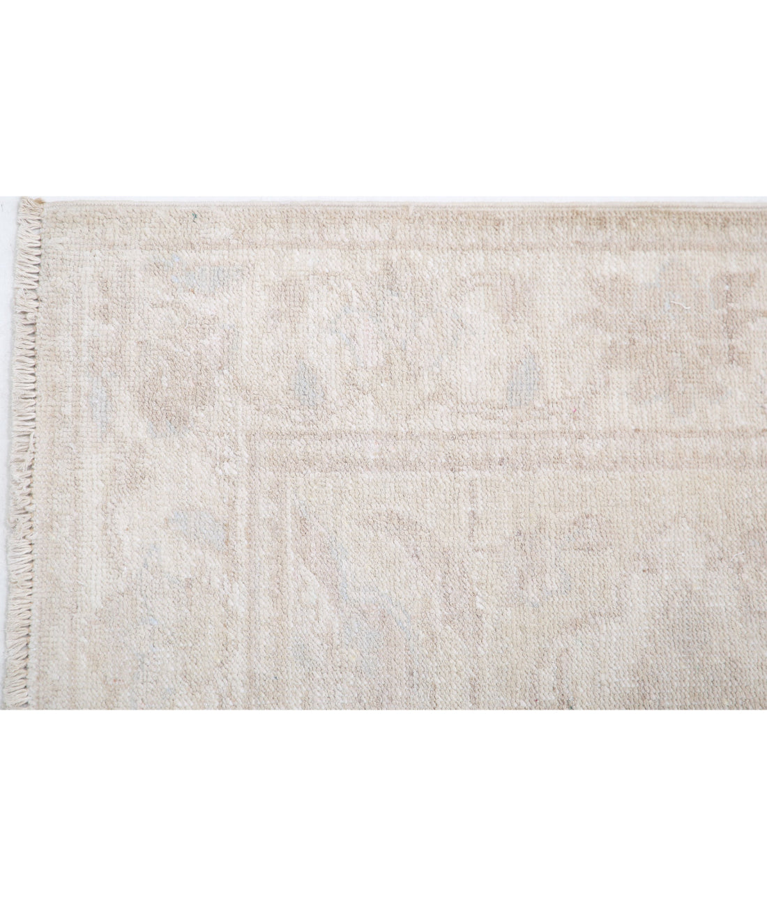 Hand Knotted Serenity Wool Rug - 2'5'' x 6'3'' 2'5'' x 6'3'' (73 X 188) / Ivory / Taupe