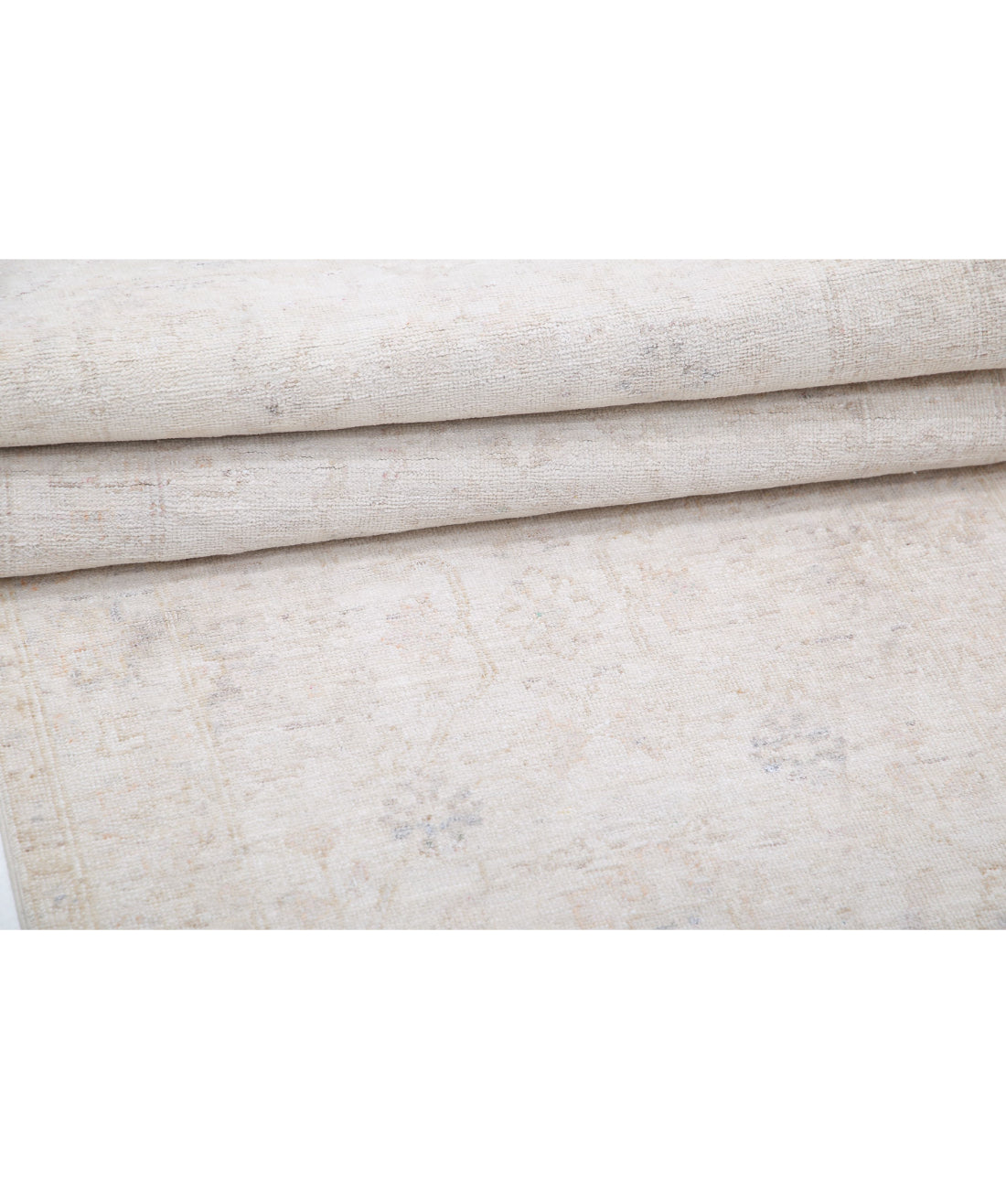 Hand Knotted Serenity Wool Rug - 2'5'' x 9'5'' 2'5'' x 9'5'' (73 X 283) / Ivory / Grey