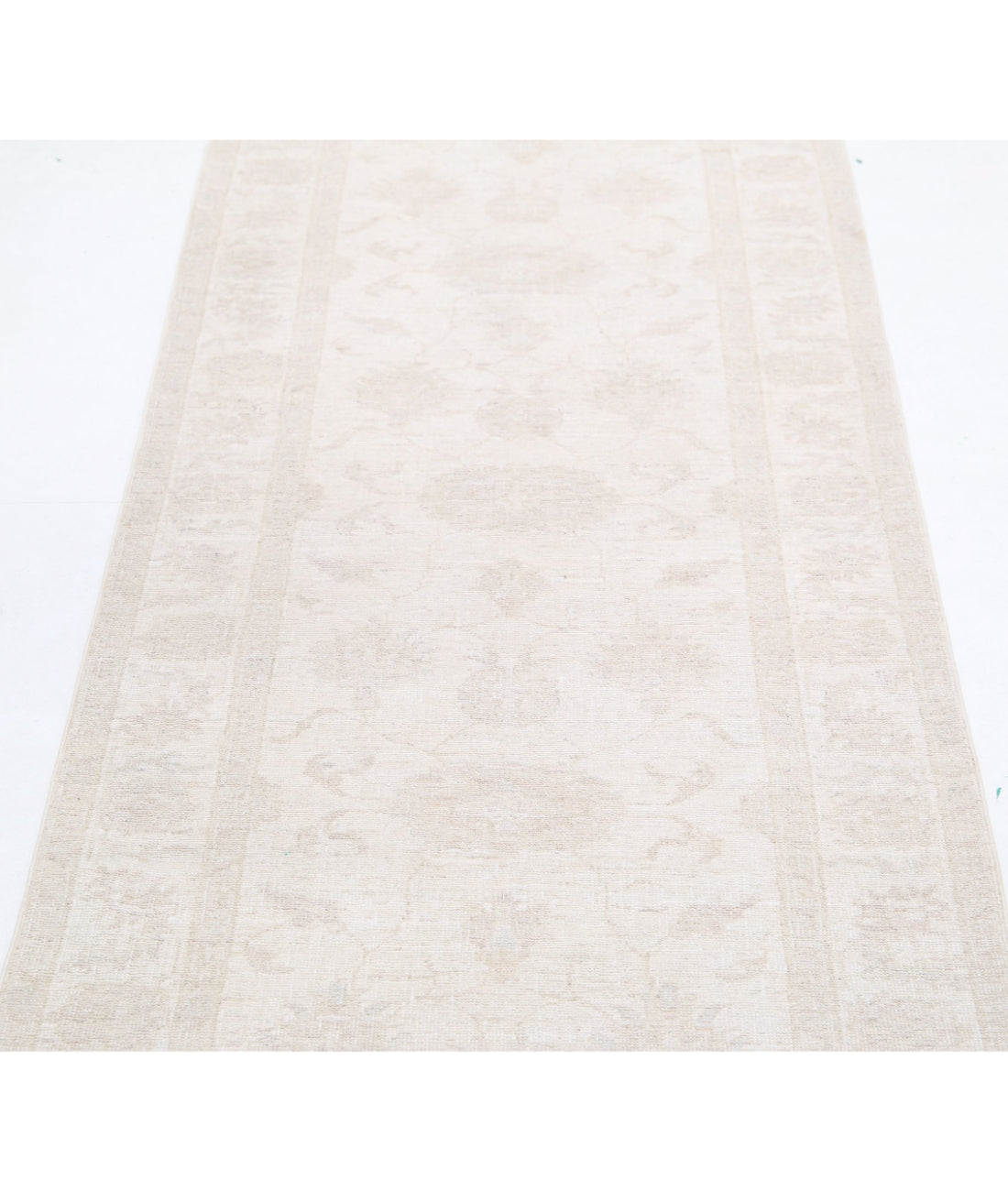 Hand Knotted Serenity Wool Rug - 2'6'' x 9'7'' 2'6'' x 9'7'' (75 X 288) / Ivory / Taupe